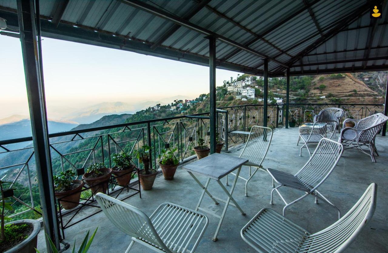 Livingstone 2Bhk Cozy Homestay In Kasauli Hills Exterior photo